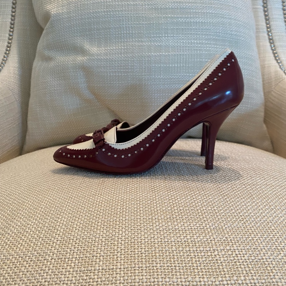 Vintage Tory Burch Spectator Pumps / Merlot & White / Womens Size 6 - Picture 3 of 13